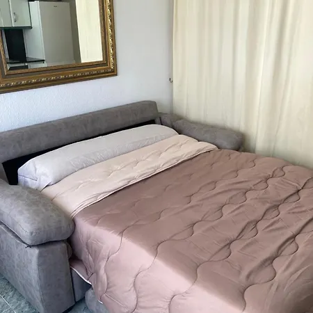 A 100 Metros De La Playa!! Apartmán La Pineda